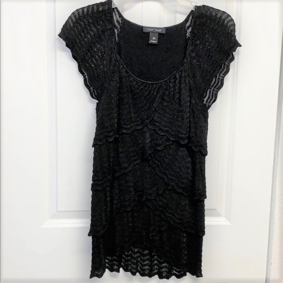 White House Black Market Tops - White House Black Market Blouse Size XS Ruffles
